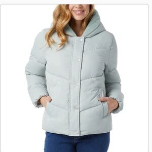 Women's Light Grey/Green Puffer Jacket